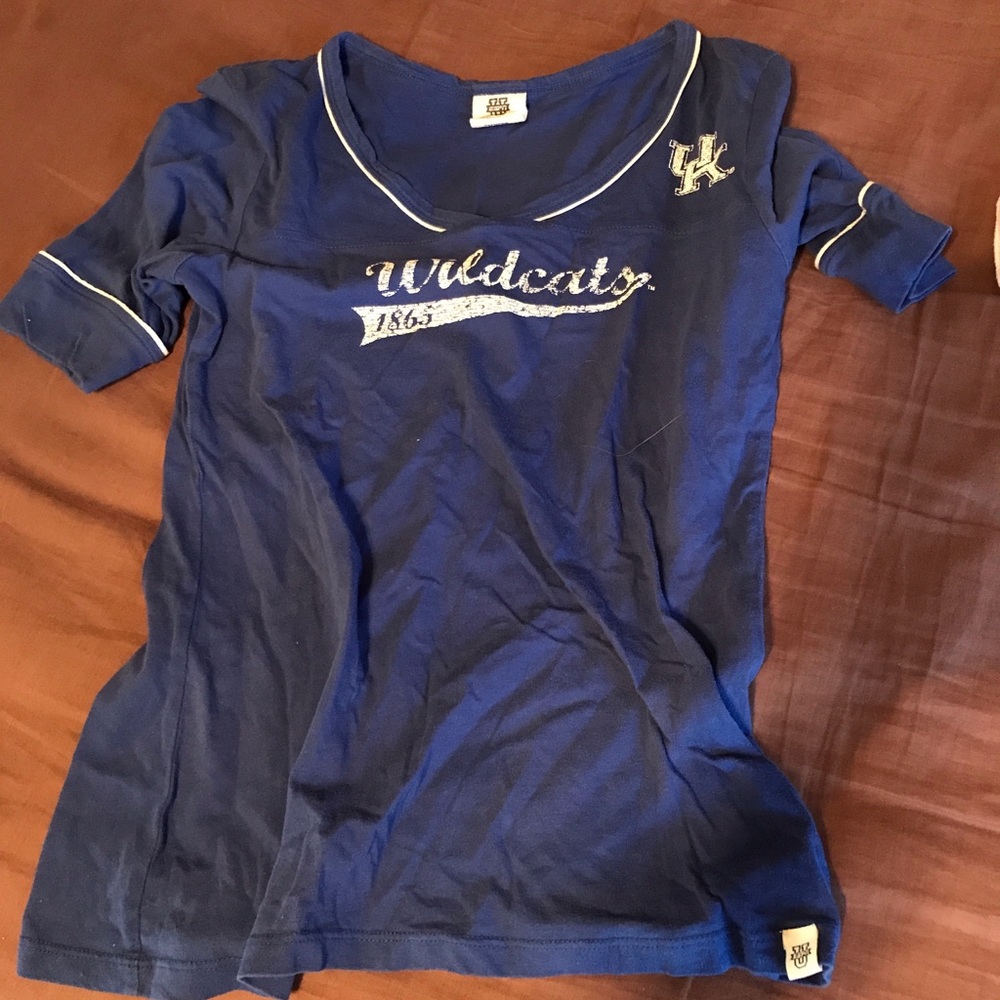 Kentucky shirt.